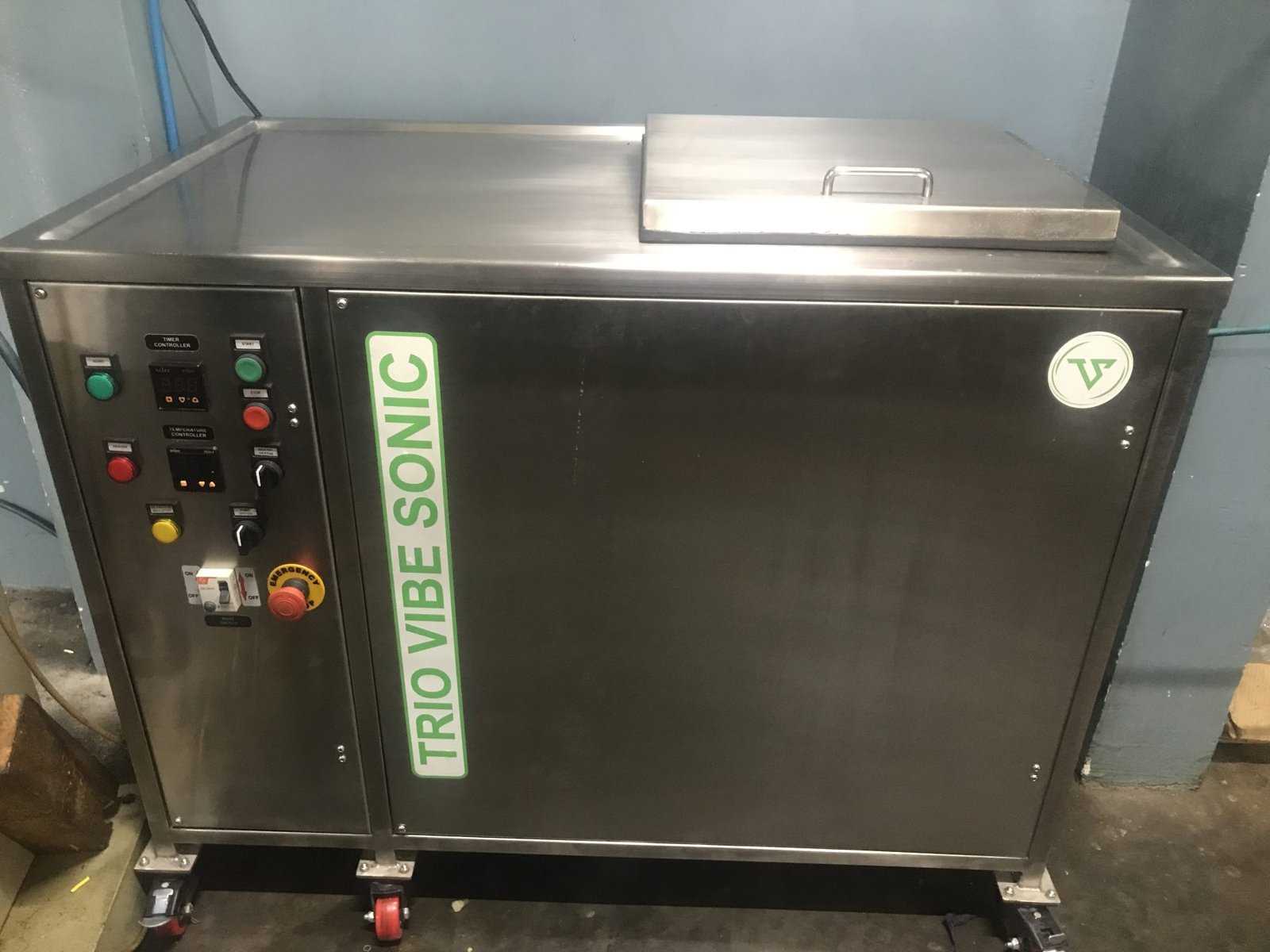 Ultrasonic Cleaning with Online Filtration