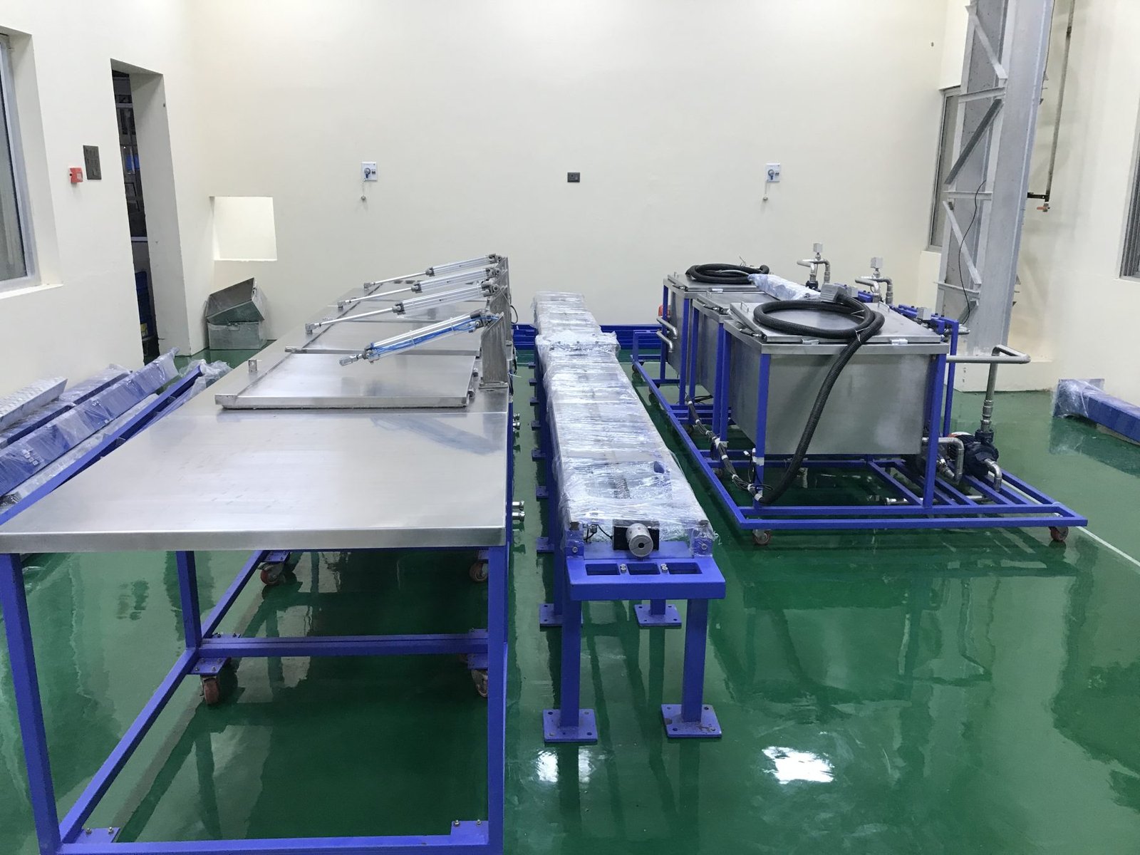 Multi-Stage Ultrasonic Cleaning Systems